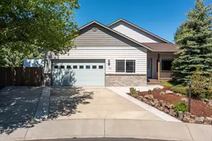 301 SE Springer Ct, Bend, OR 97702 - Photo 1