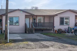 1000 NW 1020 1030 10th St, Prineville, OR 97754 - Photo 1