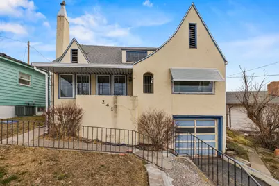 241 Hillside Avenue, Klamath Falls, OR 97601 - Photo 1