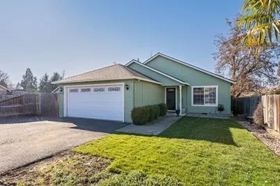 2727 Connell Avenue, Medford, OR 97501 - Photo 1