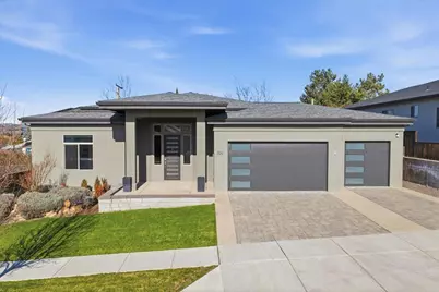 3261 Sky Way, Medford, OR 97504 - Photo 1