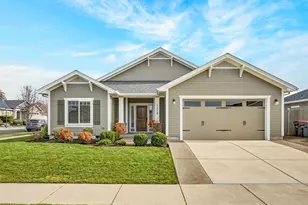 1319 Utah Dr, Medford, OR 97504 - Photo 1