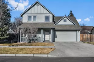 1482 NE Rumgay Ln, Bend, OR 97701 - Photo 1