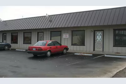 242 SW 4th Street #E, Madras, OR 97741 - Photo 1