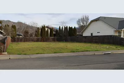 1830 SW J Street #1229, Grants Pass, OR 97526 - Photo 1