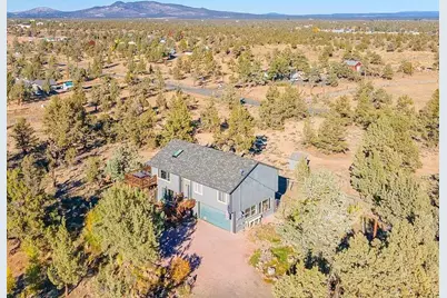 25020 Kiwa Lane, Bend, OR 97701 - Photo 1