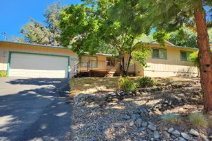 1661 NE Terrace Dr, Grants Pass, OR 97526 - Photo 1