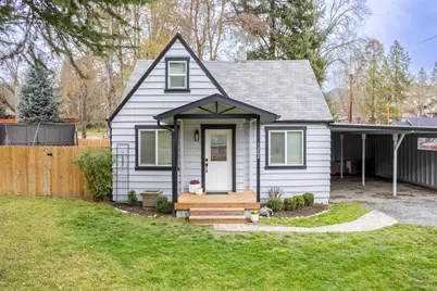 1202 NW B Street, Grants Pass, OR 97526 - Photo 1