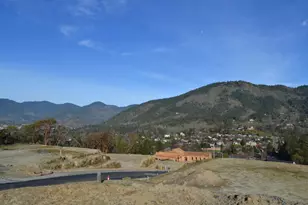 2015 SE Wyndham Way, Grants Pass, OR 97527 - Photo 1