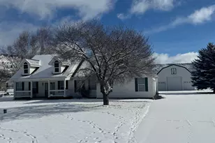 2929 Vale Rd, Klamath Falls, OR 97603 - Photo 1