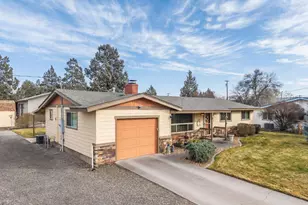 1066 SW Canyon Dr, Redmond, OR 97756 - Photo 1