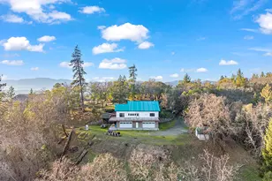 111 Lance Dr, Grants Pass, OR 97526 - Photo 1
