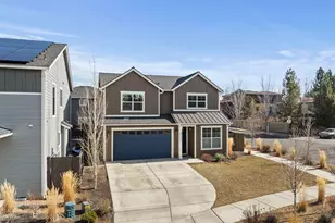 63204 NW Red Butte Ct, Bend, OR 97703 - Photo 1