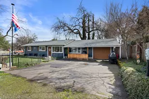 280 7th St, Jacksonville, OR 97530 - Photo 1