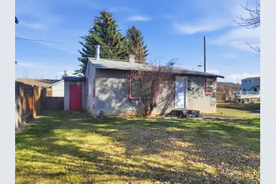 346 SW 12th Street, Redmond, OR 97756 - Photo 1
