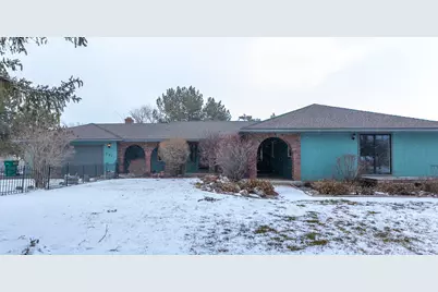 521 Old Midland Road, Midland, OR 97634 - Photo 1