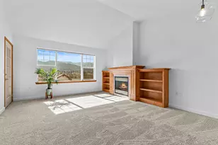 942 Mountain Meadows Cir, Ashland, OR 97520 - Photo 1