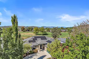 422 Robert Trent Jones Blvd, Eagle Point, OR 97524 - Photo 1