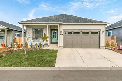 248 Christopher Way, Talent, OR 97540 - Photo 1