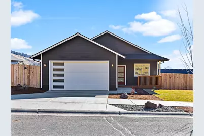 1168 West Ridge Drive, Klamath Falls, OR 97601 - Photo 1