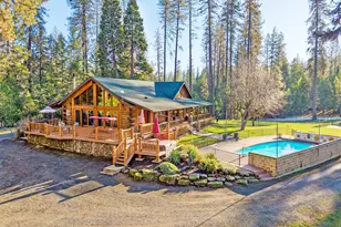 16547 Meadows Rd, White City, OR 97503 - Photo 1