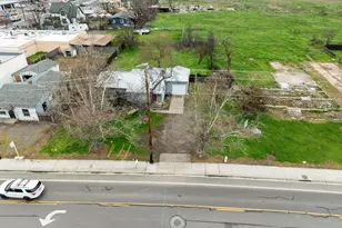 59 Lozier Ln, Medford, OR 97501 - Photo 1