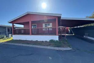 4200 Summers Ln, Klamath Falls, OR 97603 - Photo 1