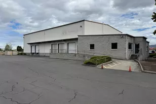 1165 Fisher Ave, Medford, OR 97504 - Photo 1