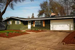 2060 Melody Ln, Medford, OR 97504 - Photo 1