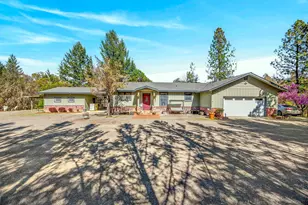 2542 Thomas Terrace, Grants Pass, OR 97527 - Photo 1