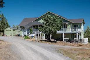 444 NW Pinecrest Dr, Prineville, OR 97754 - Photo 1