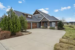 481 W Hope Ave, Sisters, OR 97759 - Photo 1