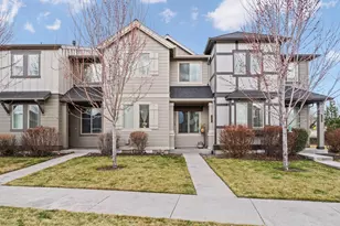 3131 SW 28th St, Redmond, OR 97756 - Photo 1