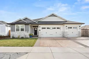 2820 Caldera Ln, Medford, OR 97504 - Photo 1
