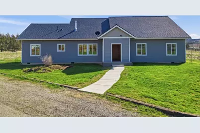8905 NW Elizabeth Way, Prineville, OR 97754 - Photo 1