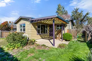 100 Christian Ave, Talent, OR 97540 - Photo 1