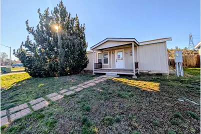 4826 Douglas Avenue, Klamath Falls, OR 97601 - Photo 1