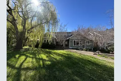 344 E Ashland, Ashland, OR 97520 - Photo 1