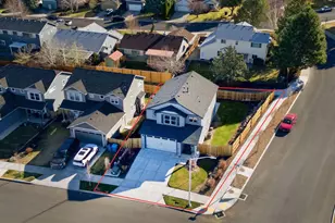 2042 SW 39th St, Redmond, OR 97756 - Photo 1