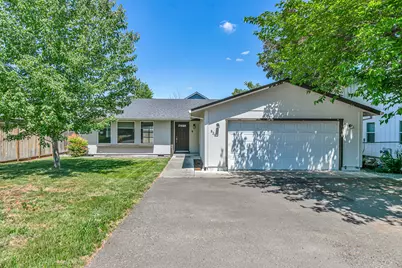 820 Garfield Street, Medford, OR 97501 - Photo 1