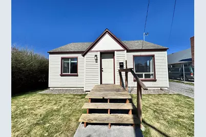 2533 Applegate Avenue, Klamath Falls, OR 97601 - Photo 1