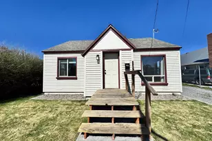 2533 Applegate Ave, Klamath Falls, OR 97601 - Photo 1