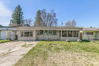 944 S Ivy Street, Medford, OR 97501 - Photo 1