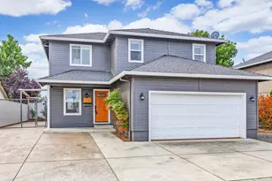 450 Freeman Rd, Central Point, OR 97502 - Photo 1