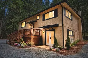 5125 Hugo Rd, Grants Pass, OR 97526 - Photo 1