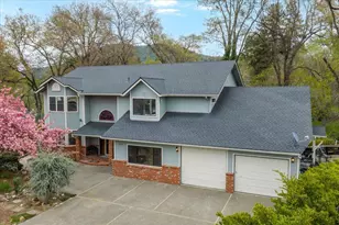 113 Walnut Dr, Rogue River, OR 97537 - Photo 1