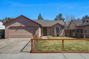 2004 SW 29th St, Redmond, OR 97756 - Photo 1