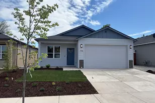 740 Dahl Pl, Medford, OR 97501 - Photo 1
