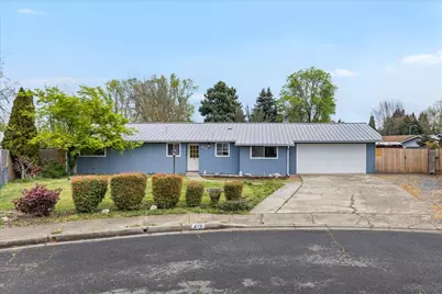 413 Emerald Circle, Medford, OR 97501 - Photo 1