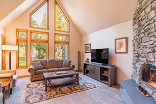 57021 Peppermill Cir, Sunriver, OR 97707 - Photo 1